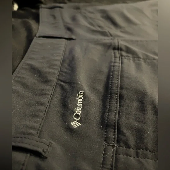 Women's Columbia Omni-Shield Hiking Shorts - Picture 4 of 7